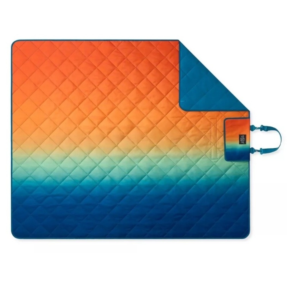Weatherproof Vintage Ombre Outdoor Picnic Blanket Quilted Mat with Carry Strap